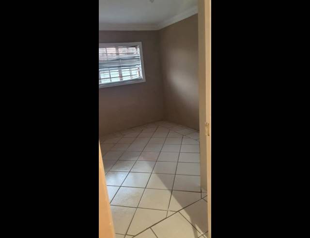 8 BEDROOM HOUSE FOR SALE IN SOSHANGUVE DD